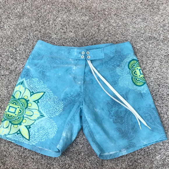 Title nine Other - title nine board short size 8 NWT